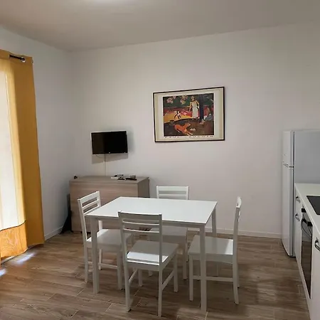 Casa “mimosa”a Pochi Passi Dal Mare Con Piscina * باديسي
