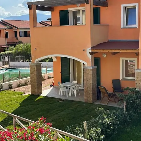 Casa “mimosa”a Pochi Passi Dal Mare Con Piscina *