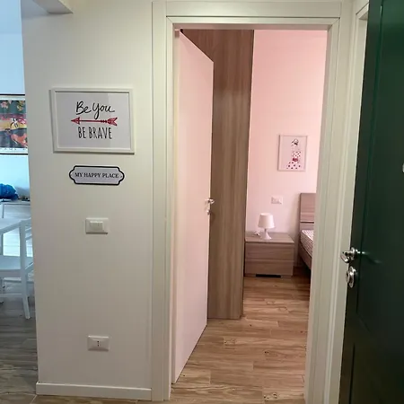 Casa “mimosa”a Pochi Passi Dal Mare Con Piscina Badesi